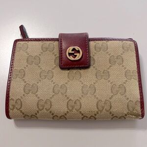 Gucci Monogram Wallet Red Leather Interior GG Zipper Coin Purse
